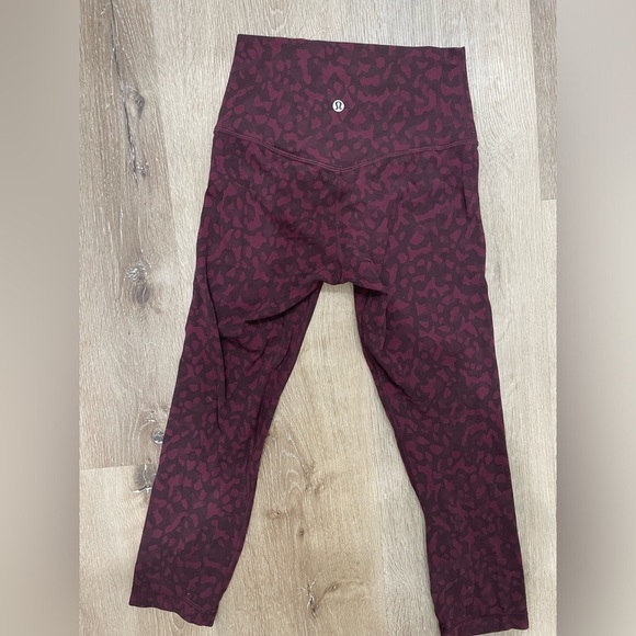Lululemon Align High Rise Purple Leopard Leggings Cropped - Picture 4 of 8